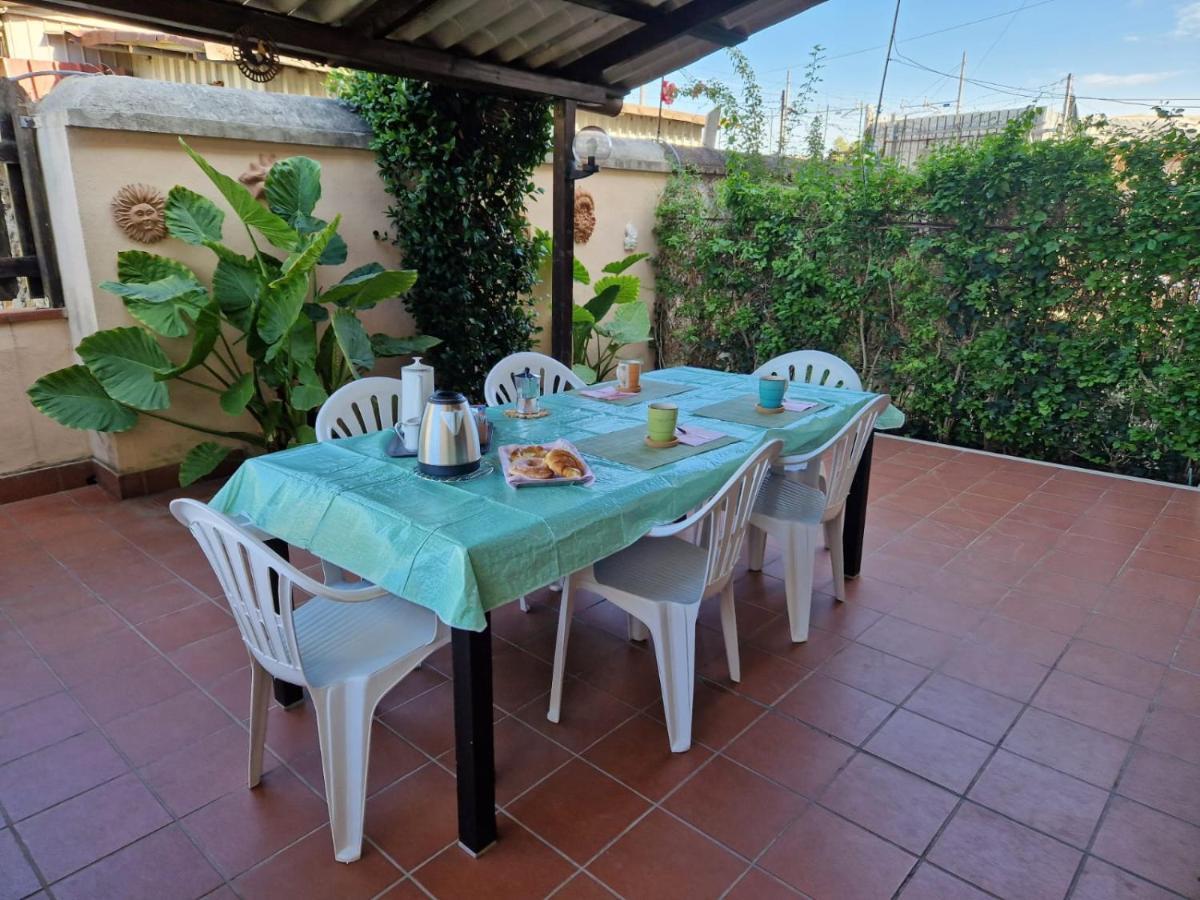 Appartamento Per Chi Ama Prendere Il Caffe In Terrazzo Rom Exterior foto