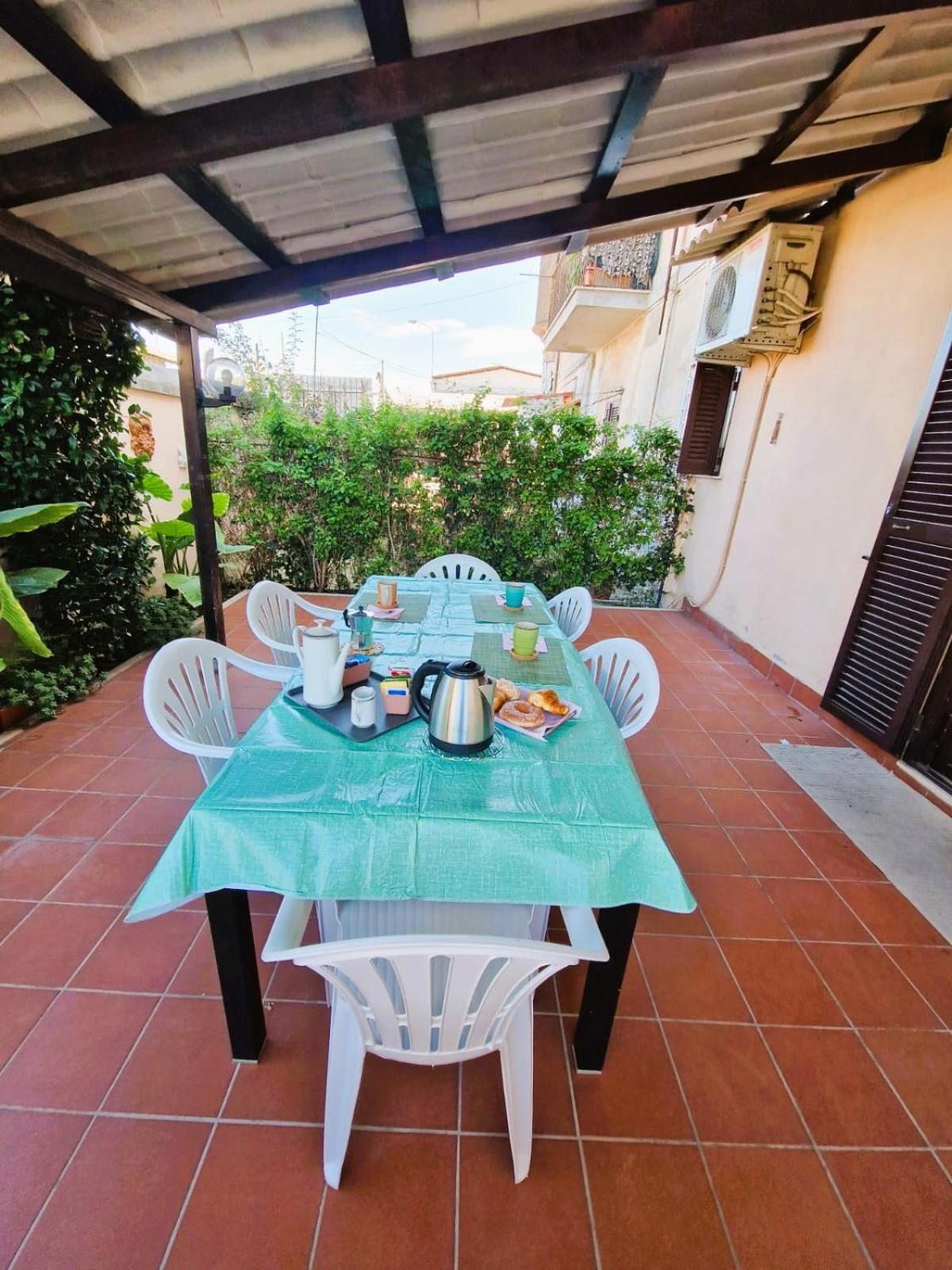 Appartamento Per Chi Ama Prendere Il Caffe In Terrazzo Rom Exterior foto