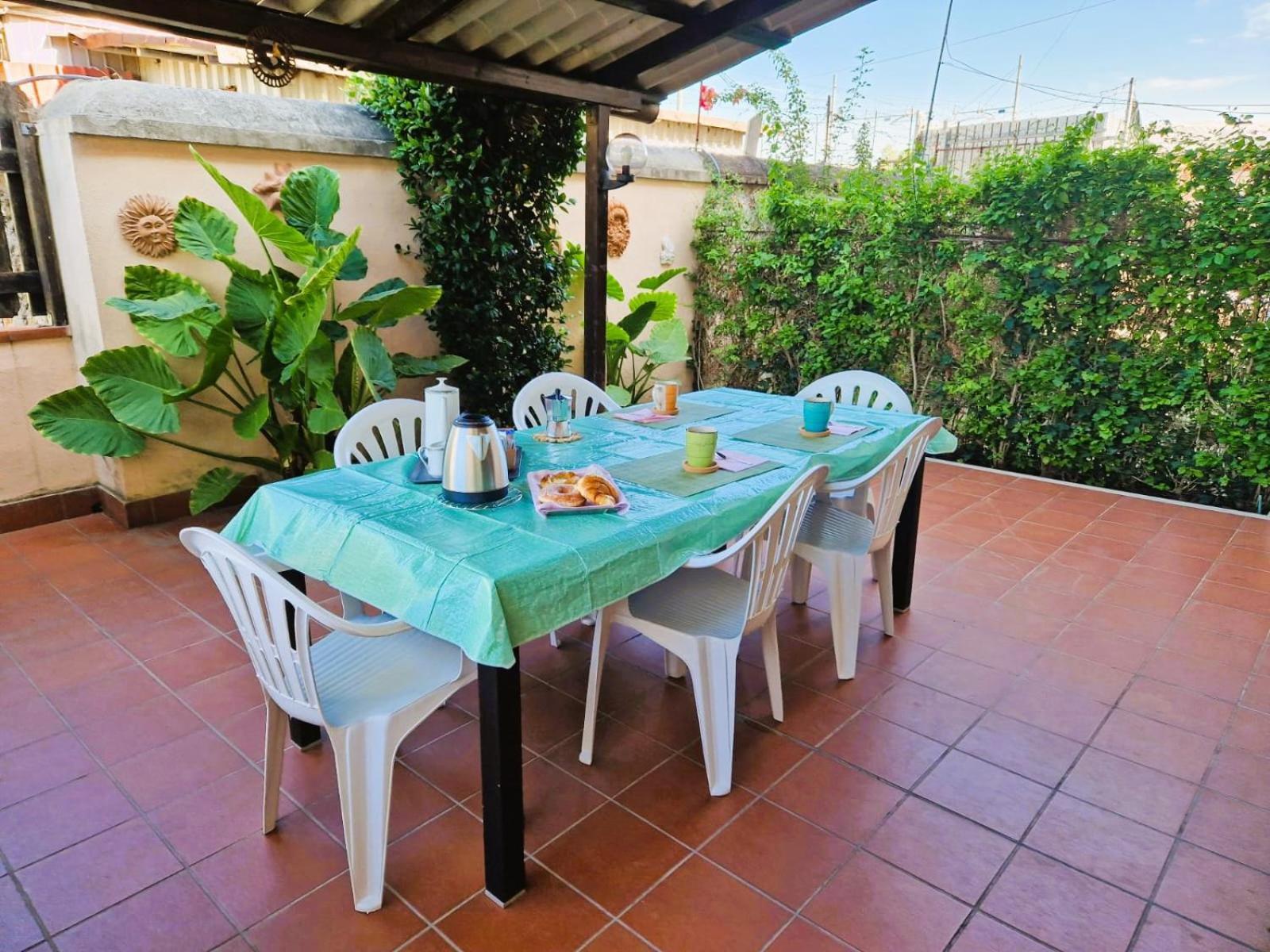Appartamento Per Chi Ama Prendere Il Caffe In Terrazzo Rom Exterior foto